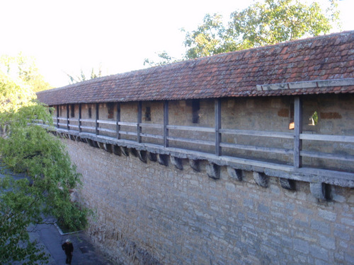 Guard's Roofed Walkway.